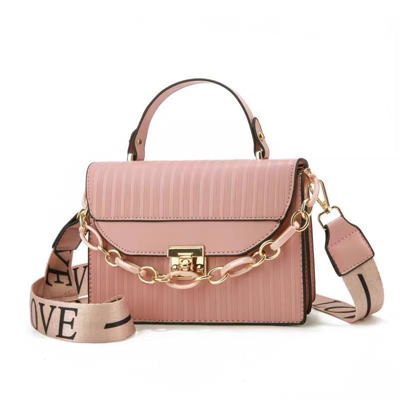 Luxury Chain Crossbody Handbag – Elegant Women's Shoulder Purse